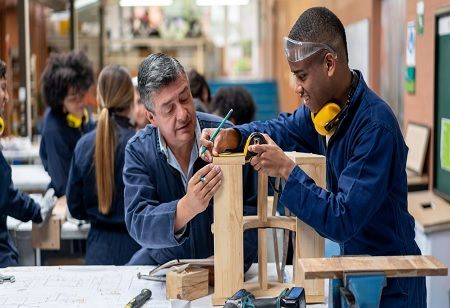 Cambodia, ADB Strengthen Skills Development and TVET Cooperation